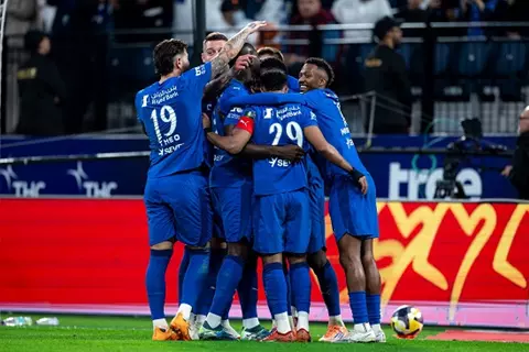 لم يرحم الفتح.. الهلال إلى نصف نهائي كأس الملك 